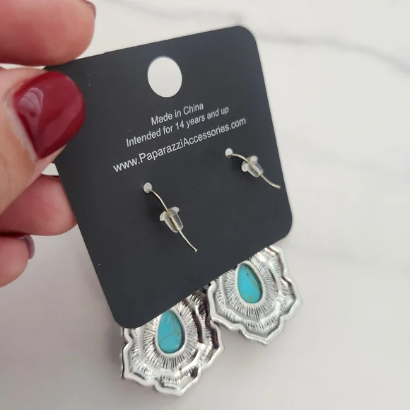 Paparazzi Vintage Silver and Turquoise Dangle Earrings - Picture 4 of 9